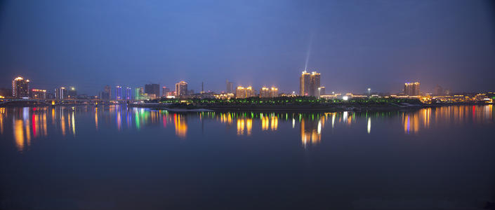 &#19975;&#35937;&#22478;&#45;&#19975;&#35937;&#22478;&#65288;&#20013;&#22269;&#65289;